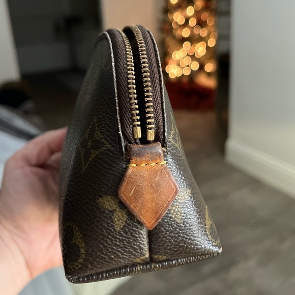 Louis Vuitton Monogram cosmetic pouch M47515 makeup bag - Picture 8 of 16